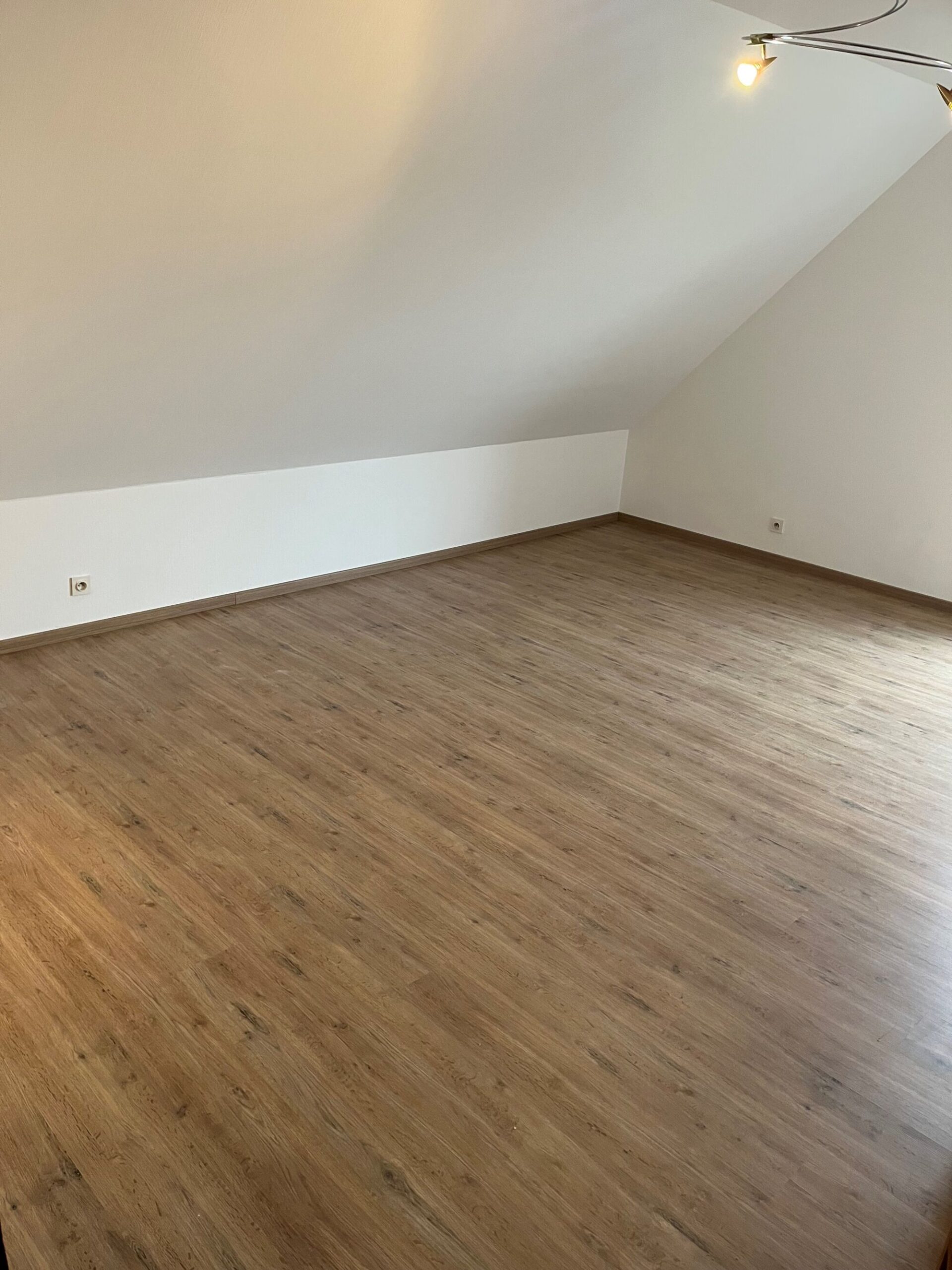 Pose de rev&ecirc;tements de sol : parquet, PVC, moquette, &eacute;poxy, sol vinyle &agrave; Rixheim &agrave; c&ocirc;t&eacute; Mulhouse Kingersheim 0